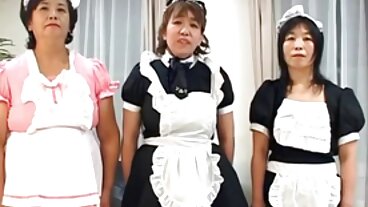 18 VideoZ இலிருந்து அழகான சப்ரினா ப்ளாண்டுடன் டீன் ஸ்மட்