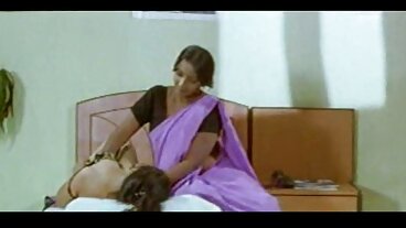 கௌகேர்ல் ஆபாசத்துடன் அழகான செர்ரி கிஸ்ஸுடன்