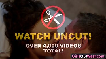 ஈவில் ஏஞ்சலில் இருந்து கொம்பு வயலட் ஸ்டாருடன் வாய்வழி பேங்