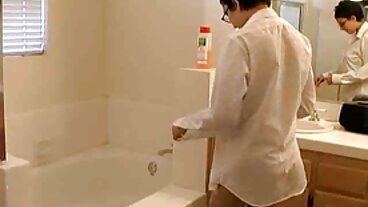 The White Boxxx இல் இருந்து கவர்ச்சியான நான்சி ஏஸுடன் உடலுறவு இடைவெளி