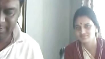 ஸ்மட் பப்பட்டின் அற்புதமான எம்மா பிக்வெட்டுடன் நடுத்தர அளவிலான டிட்ஸ் ஆபாசங்கள்