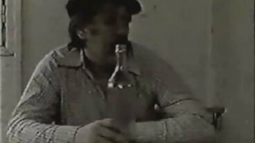 டட் காஸ்ட்டின் கவர்ச்சியான அமெச்சூர் கொண்ட வாய்வழி வீடியோ